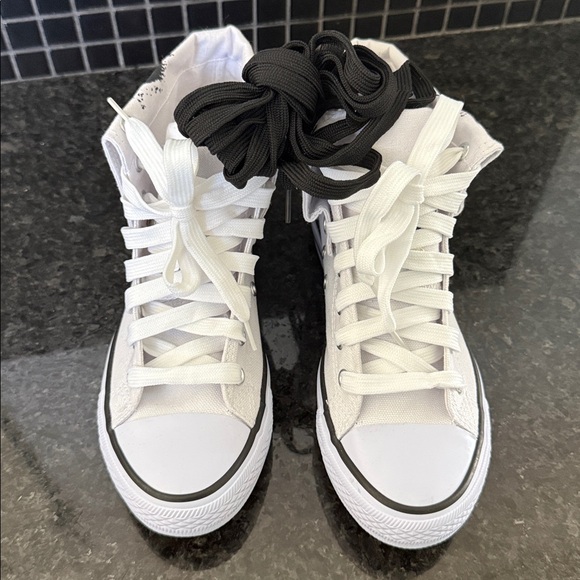 Collection’O Sneakers - Picture 5 of 9